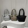 Bolso de mujer de gran capacidad, otoño e invierno 2024, nueva moda, bolso de hombro tipo bandolera informal con diseño rómbico.