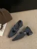 Sapatos femininos de inverno cinza, bico quadrado, salto grosso, estilo francês elegante, forrados com fleece, sapatos Mary Jane de pele de salto alto
