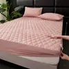 Comercio exterior Amazon funda de colchón impermeable antiarrugas amigable con la piel, funda a prueba de agua y polvo, protector de colchón a prueba de orina, protector de colchón Simmons