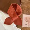 Cachecol Cruzado de Tricô com Ponto Trançado Estilo Coreano para Outono e Inverno, Aquecedor de Pescoço de Tricô Quente à Prova de Vento para Crianças, Cachecol de Cor Sólida para Bebê, Moderno