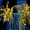 Cenário de Arranjo de Flores Artificiais Amarelas Rosas Falsas Arranjo de Flores Estilo Floresta de Casamento Flores Adereços Decorativos