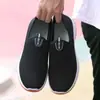 Zapatos de tela de Old Beijing para Primavera y Otoño, Zapatos Casuales Diarios para Mujer, Slip-On, Zapatos para Caminar, Caña Baja, Transpirables, Zapatos para Madre de Mediana Edad y Ancianos