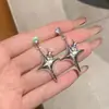 Pendientes Minimalistas de Estrella Dulces, Frescos y Picantes para Mujer, Clavos de Gama Alta de Nicho, Pendientes Versátiles, Nuevo Modelo 2025