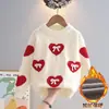 Roupas Infantis Tricôs para Meninas Bebês Outono e Inverno Novos Tricôs Imitação Cashmere Crianças Médias Tricôs Infantis 2025 Estilo Estrangeiro Tricôs Infantis Quentes