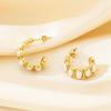 Sencillos aretes de acero inoxidable con forma de C y perlas de alta gama al por mayor para mujer, moda, lujo ligero, forma especial