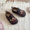 Zapatos de Cuero para Niñas 2026 Primavera y Otoño Nueva Moda Infantil con Borlas y Perlas Zapatos tipo Birkenstock Zapatos Casuales Suaves para Bebé