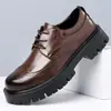48 Zapatos de Hombre de Talla Grande con Suela Gruesa para Aumentar Altura, Tallados, Estilo Británico Brogue, Zapatos de Piel, Zapatos Casuales de Invierno, Zapatos para Traje de Novio