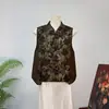 Nuevo Chal Jacquard de Estilo Nacional Chino con Sentido del Diseño Otoño 2026 Nuevo Estilo Botón de Rana Cuello Alto Chal Noble de Lujo Ligero