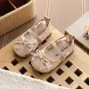 Zapatos Cómodos Individuales para Niños 2026 Nuevas Llegadas de Verano Zapatos Transpirables de Estilo Antiguo para Niñas Zapatos de Princesa para Niñas Suela Suave Zapatos de Rendimiento