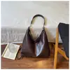 Bolsa Feminina 2026 Outono/Inverno Nova Bolsa Tote de Alto Padrão Estilo Coreano Versátil Simples Bolsa de Ombro de Couro Macio