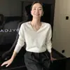 Suéter pullover de punto liso para mujer, cuello en V, holgado, procesamiento OEM, camisa base de punto para otoño e invierno para mujer