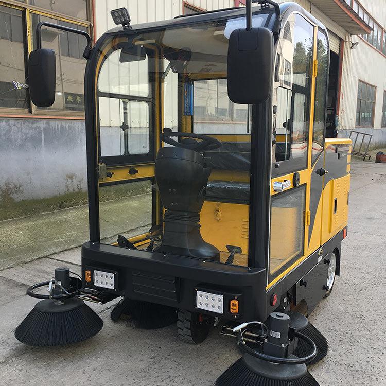 三轮五刷全封闭扫地车2021.03.26 (8)