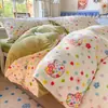 Juego de cuatro piezas de terciopelo de leche clase A invierno doble cara engrosado terciopelo coral ropa de cama para dormitorio estudiantil juego de tres piezas de franela edredón z