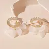 Pendientes Geométricos de Acrílico con Circonita, Flor y Borla Estilo Lujo Ligero Europeo y Americano Nicho Pendientes de Gama Alta para Mujer