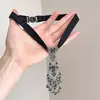 Diseño de Nicho Europeo y Americano Gargantilla de Corbata Calada Collar Largo, Accesorio Versátil y de Alta Gama para Chicas a la Moda