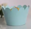 Molde para muffins estilo europeo para hornear pastel de onda grande taza de papel película brillante borde plateado taza de papel hueca venta al por mayor