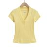 Camiseta de manga corta con escote en V profundo estilo americano retro de verano para mujer, color liso, sexy, elástica y con hombros descubiertos.