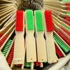 H043D escova de bambu vermelha e verde limpeza doméstica bambu escova de sapatos bambu para casa escova de corda fornecimento 1 yuan