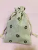 Bolsas de Algodón con Cordón Floral Personalizadas para Guardar Artículos, Soporte para Impresión de Logo, Venta al por Mayor a Partir de un Paquete, Bolsita de Incienso Repelente de Mosquitos de Regalo