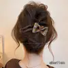 Pinza de pelo grande de pico de pato para mujer, con diseño floral para la parte trasera de la cabeza, nuevo estilo 2026, apta para cabello grueso, pinza de garra de una pieza, accesorio para el cabello