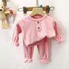 Conjunto de Ropa Interior para Niños Otoño Nuevo Pijama de Terciopelo para Bebés Niños y Niñas Estilo Coreano Ropa para el Hogar Procesamiento y Personalización de Ropa para Niños