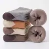 Meias Transfronteiriças Outono e Inverno Meias de Lã Retrô Aumentadas Quentes e Resistentes ao Frio Meias de Cano Médio Estilo Étnico de Natal Exportação Meias Masculinas