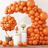 Conjunto de arco de balões com 129 peças, tema de amor, com várias combinações de cores, criando facilmente uma atmosfera romântica, adequado para várias festas temáticas. Vem com 140 peças nos tamanhos de 18 polegadas, 12 polegadas, 10 polegadas e 5 polegadas. Adequado para cerimônias de formatura, festas de aniversário, festas de meninos, batizados de bebês e muitos outros eventos de celebração.