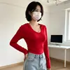 Camiseta de manga larga con capucha para mujer, estilo fino de otoño e invierno, corte ajustado, sexy, top corto, moderno, camiseta base sexy para llevar debajo