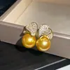 Ouro do Pôr do Sol ~ Colar Brilhante de Pérola com Coração de Zircônia, Corrente Fina de Clavícula de Luxo Discreto, Colar Vintage de Alto Padrão para Mulheres