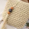 Venda Direta no Atacado do Fabricante Bolsa Transversal de Palha Nova Bolsa de Verão com Franjas Tecida à Mão Bolsa de Praia para Férias Bolsa Versátil Feminina