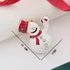 Nuevos broches navideños europeos y americanos: Árbol de Navidad, muñeco de nieve, copo de nieve, pines de campana, broches de serie navideña con pedrería