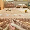 Nuevo juego de sábanas de tres piezas, hecho de terciopelo de leche, para otoño e invierno, que proporciona calidez, adecuado para dormitorios de estudiantes, con forro adicional de felpa, y se puede usar como colcha o manta en casa