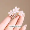 Broche de Mariposa para Mujer Sentido de Gama Alta Nicho Venta al por Mayor Pin de Perla Temperamento Fijo Metal Traje Joyería de Perlas