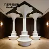 Columna Artística Cónica con Acabado Mate GRG para Sala de Exposiciones de Galería de Arte, Columna Escultórica de Estilo Minimalista, Columna de Paisaje de Yeso Blanco Puro Hecha a Medida