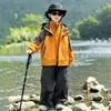 Chaqueta Desmontable 3 en 1 para Exteriores para Niños, Nuevo Conjunto de Otoño 2026 Primavera y Otoño, Ropa de Trabajo Grande para Niños