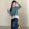 Conjunto de Niña Primavera 2026 Nuevo Moderno Top sin Mangas con Adorno de Encaje para Niña y Jeans de Mezclilla Ropa de Primavera para Niños