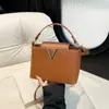 Bolso Cruzado de Hombro Único para Mujer, Simple, Cuadrado Pequeño, Textura de Personalidad, Elegante, Moderno, Informal, de Moda, Otoño 2025 Nuevo