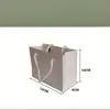 Sacolas de Papel Presente Pretas para Atacado Transfronteiriço, Sacolas para Embalagem de Joias, Sacolas Tote Pretas Prontas, Produtos Requintados Fornecidos Diretamente pelos Fabricantes