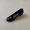 Colección otoñal 2026 con estilo coreano: Mocasines planos elegantes y versátiles de punta redonda y tacón bajo para mujer, perfectos para el trayecto al trabajo.