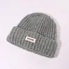 Gorro de Lana Tejido Azul para Mujer Otoño e Invierno 2025 Circunferencia de Cabeza Grande Gorro Frío que Muestra la Cara Pequeño Caliente Protección para Orejas Gorro con Capucha