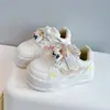 Zapatos Casuales Versátiles de Moda para Niñas 2026 Primavera/Verano Nuevos Tenis Blancos de Cuero de Cachorro para Niños Mayores