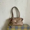 Bolso de axila grande de alta moda retro para mujer, nuevo bolso de hombro tipo tote simple de moda para el otoño de 2026