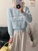Cardigan de Tricô Estilo Coreano Macio e Ceroso com Flor Estereoscópica de Veludo Imitação de Visão para Mulheres Outono e Inverno 2025 Nova Jaqueta Suéter Estilo Doce