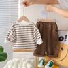 Terno de Primavera e Outono para Meninos Terno Listrado de Desenho Animado Fofo de Primavera e Outono Moletom de Manga Comprida para Bebê Roupa Infantil Conjunto de Duas Peças para Crianças Pequenas e Médias