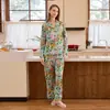 Pijama Feminino Sombra de Leopardo da Floresta Tropical Animal da Floresta Tropical Seda Gelada, Primavera e Outono Cetim Manga Longa Caimento Solto, Pode Ser Usado Fora de Casa, Roupa de Casa
