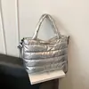 Bolsa de Mão Fashionável Estilo Preguiçoso Casual de Inverno 2025 com Alça Larga para Ombro Bolsa Transversal para Mulheres, Bordado em Algodão Espacial, Grande Capacidade, Cor Sólida