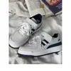 Sapatos Brancos College Han Feng Crianças Velcro Versátil Nicho Tênis de Skate Novo Estilo Campus 2024 Tênis Esportivo Casual