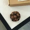 Casaco de tweed estilo Chanel pequeno terno suéter broche tecido vintage floral luxo leve acessórios versáteis de alta qualidade flor