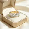 Anillo de banda redonda con diamantes pavé retro de venta caliente, anillo de círculo completo de circón de diamante, estilo de lujo ligero de nicho, anillo de dedo apilable para mujer