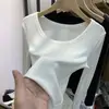Camiseta de pelúcia escovada com forro de fleece, manga longa, para mulheres, outono e inverno, corte justo, blusa de baixo quente, ombro versátil, top liso para mulheres